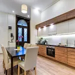 Apartamento Real Klauzál