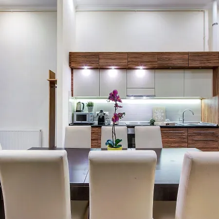 アパート Real Klauzal