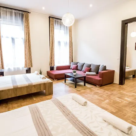 Real Klauzal ブダペスト