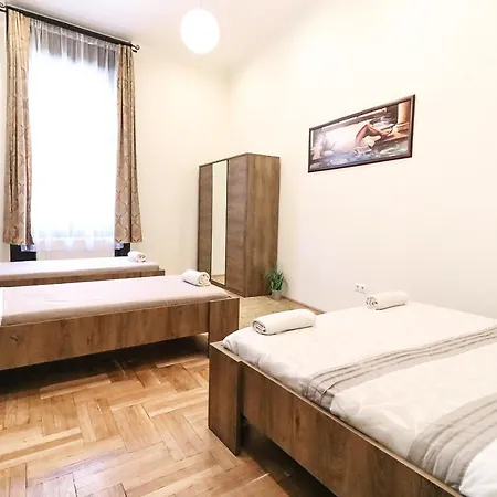 Apartment Real Klauzal Budapest