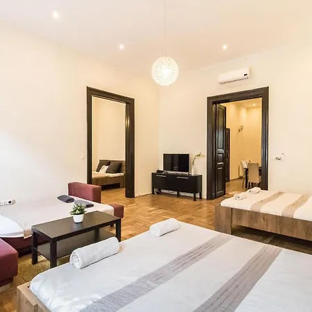 Apartment Real Klauzal Budapest