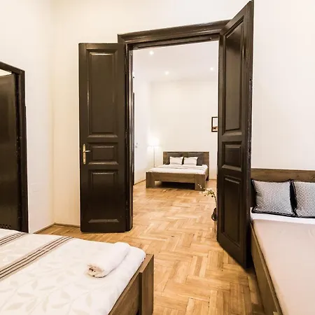 Apartment Real Klauzal *