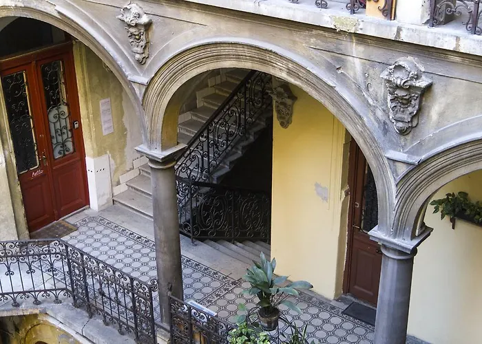 Apartment Real Klauzál Budapest